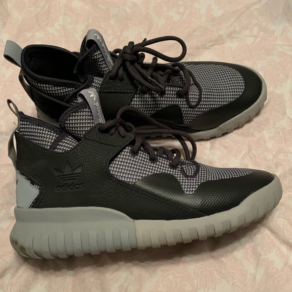 Adidas size 8.5 men